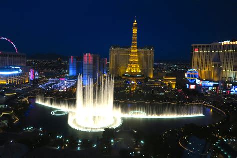 does bellagio offer free airport shuttle